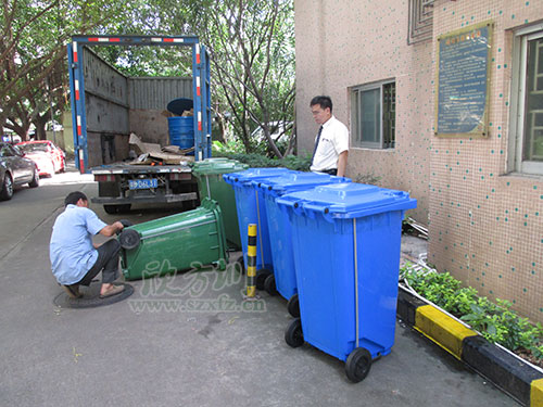 新增塑料分類垃圾桶！牛市東西路“美顏”